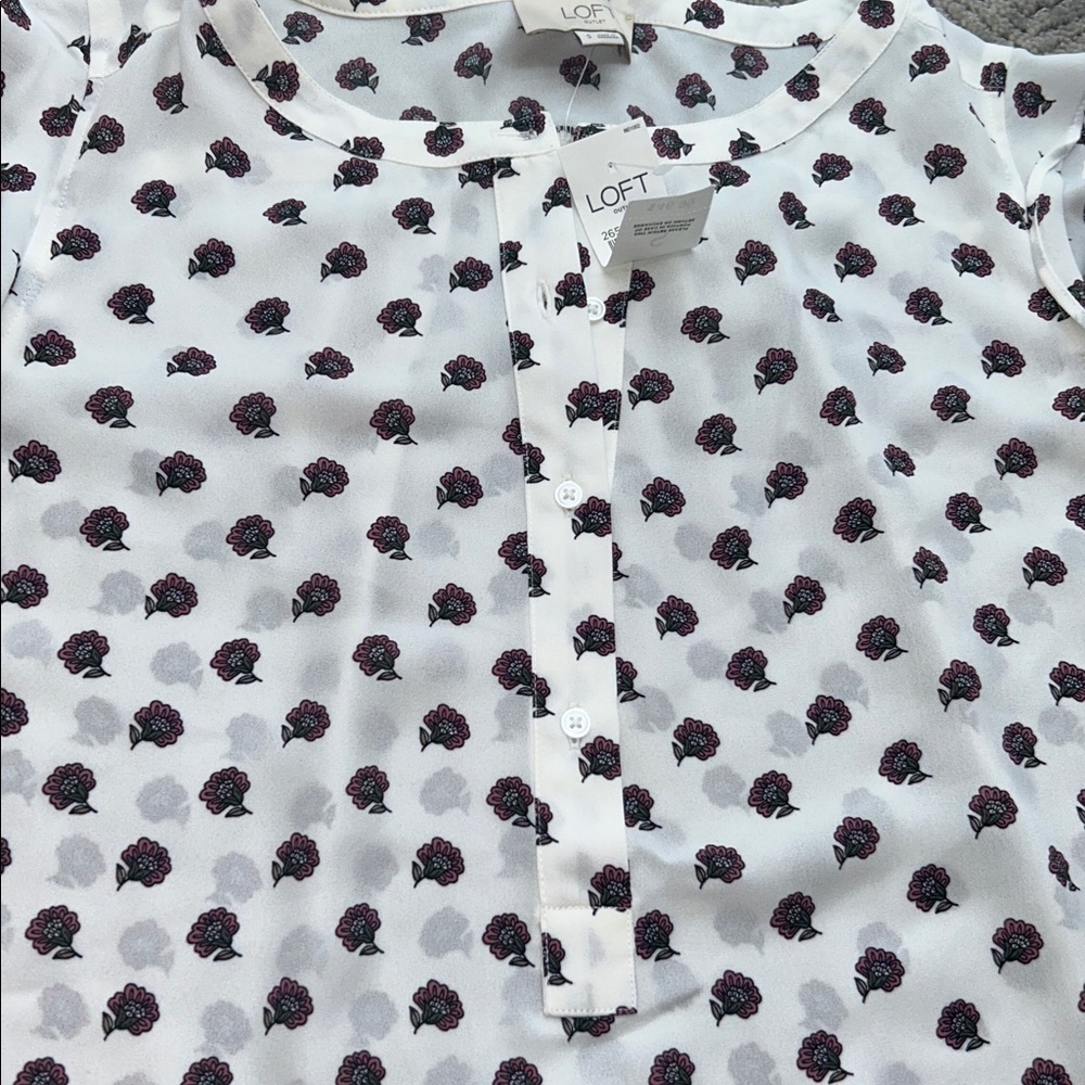 New LOFT Outlet Sleeveless Floral Blouse White Pink Size Small Lightweight Top - Picture 4 of 8